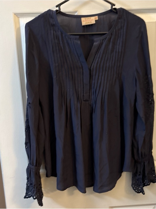 Rungolee Tops - Navy Pintuck V-Neck Tunic with Lace Cuffs